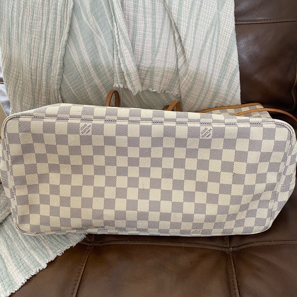 ❌SOLD❌ Louis Vuitton Neverfull GM - Picture 4 of 8